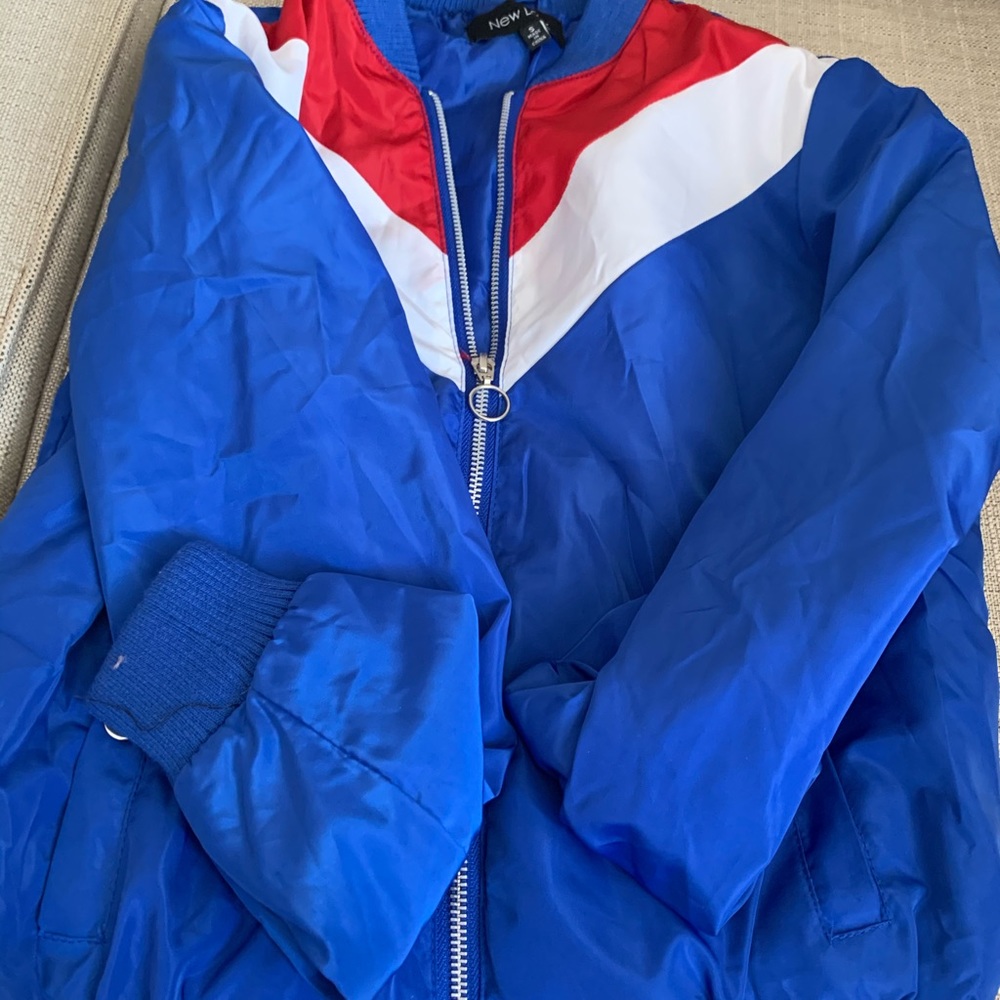 Jacket - Picture 2 of 4